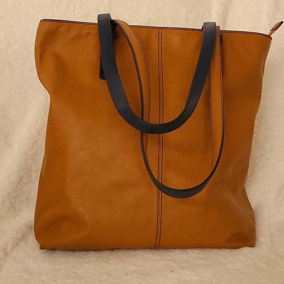 Vera Bradley Tan Leather Canyon Tote Bag - Picture 2 of 10